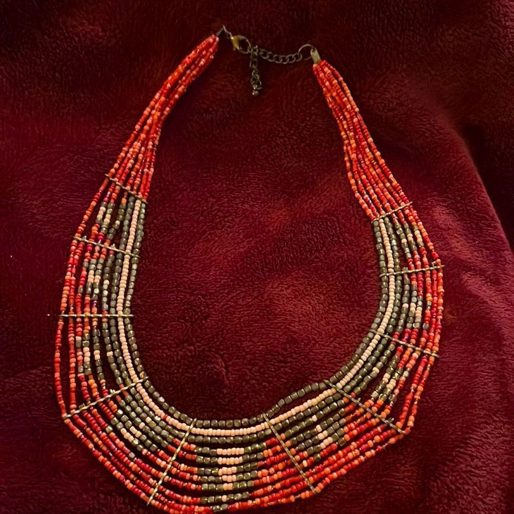 Very nice and elegant necklace